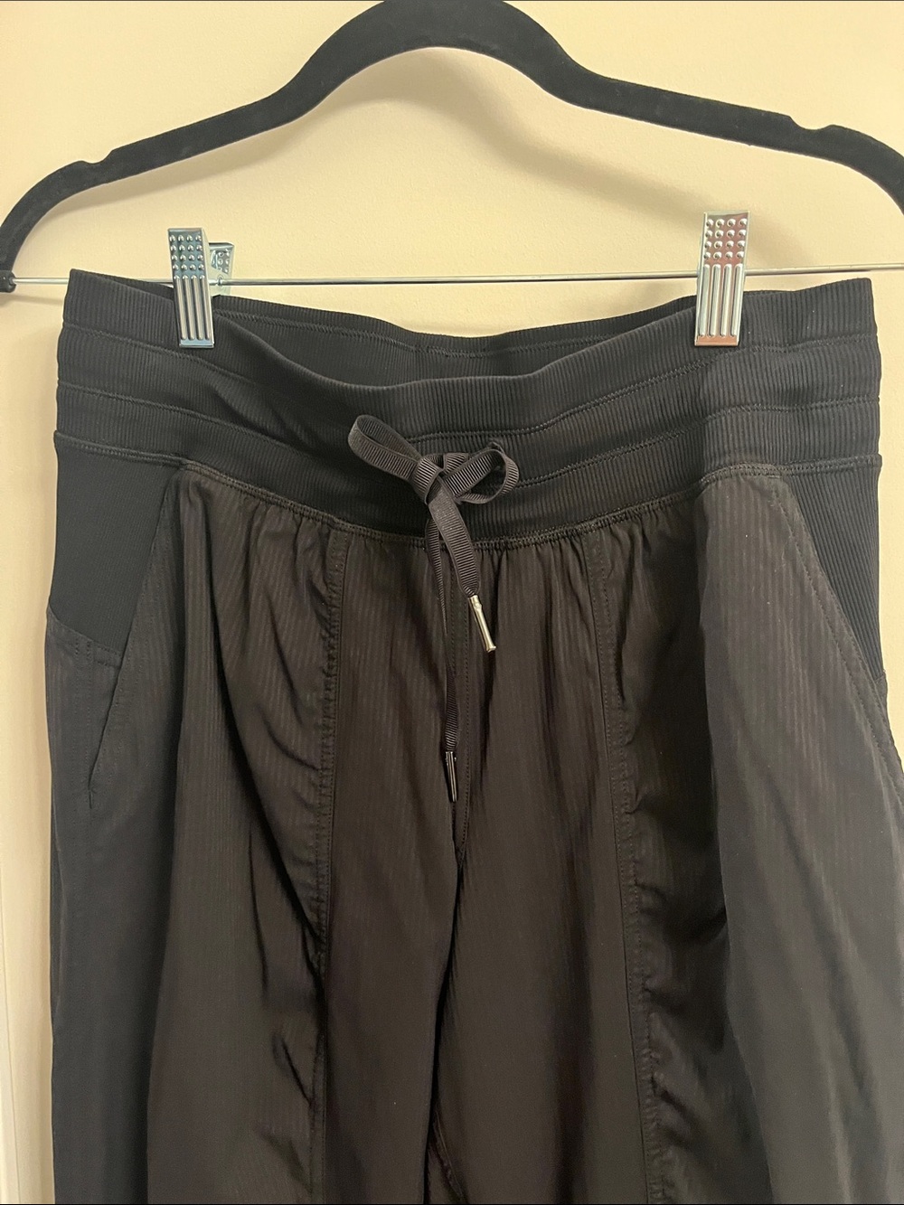 lululemon athletica Black Drawstring Jogger Pants - Picture 4 of 6